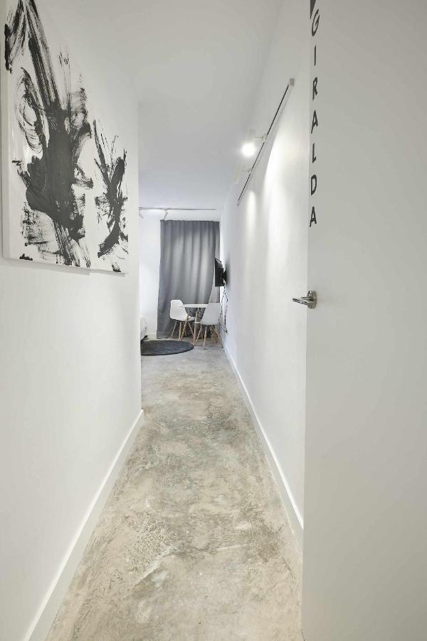 Giralda Modern & Luxury Apartment Sevilla Exterior foto